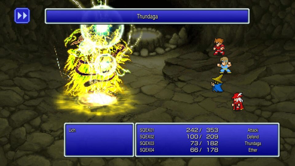 I guerrieri della luce lanciano Thundaga (Tuonaga) in Final Fantasy Pixel Remaster
